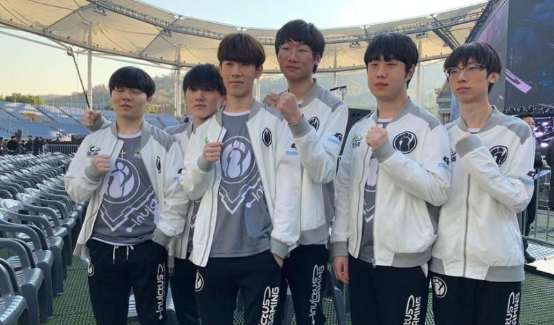 竞争中占据 竞争中占据